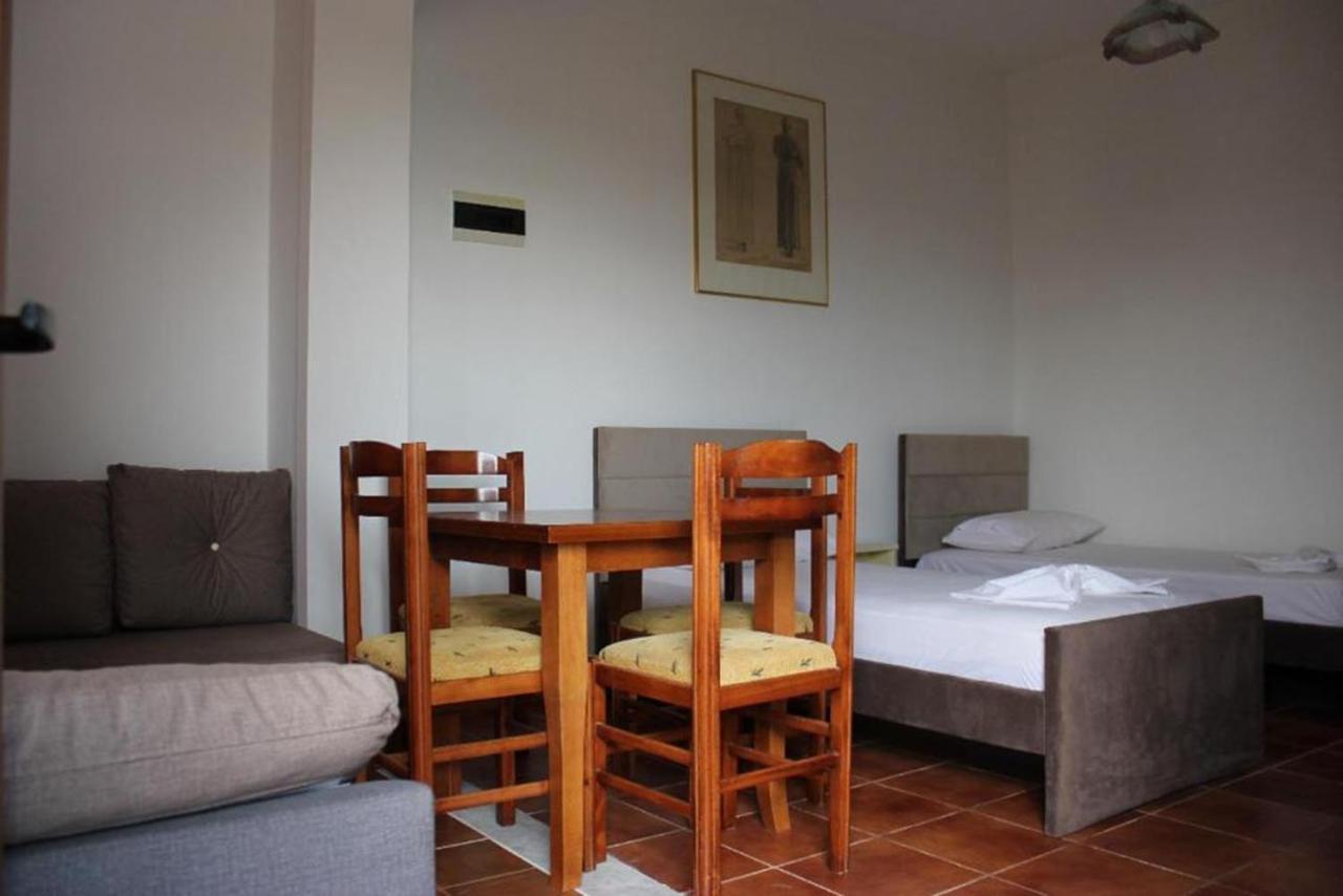 Hotel Athina Velipojë 외부 사진