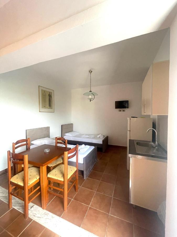 Hotel Athina Velipojë 외부 사진