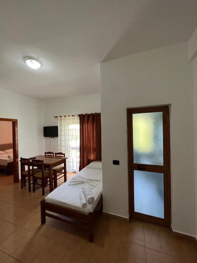 Hotel Athina Velipojë 외부 사진
