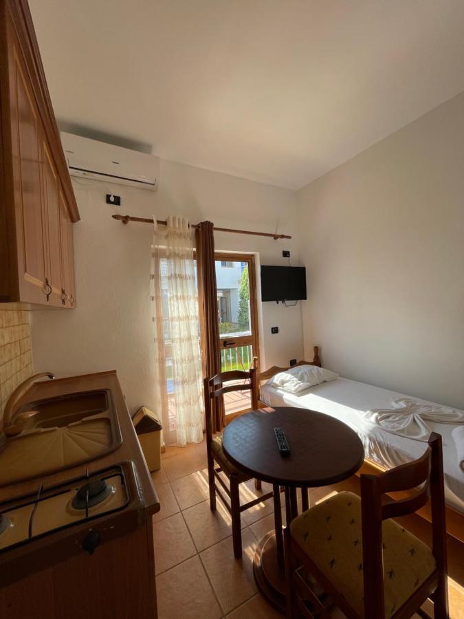 Hotel Athina Velipojë 외부 사진